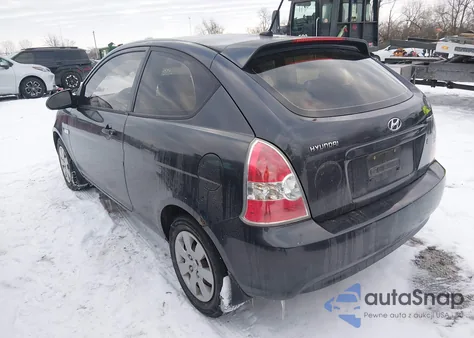 2008 Hyundai Accent Gs z USA, uszkodzony, nr VIN KMHCM36C78U083379